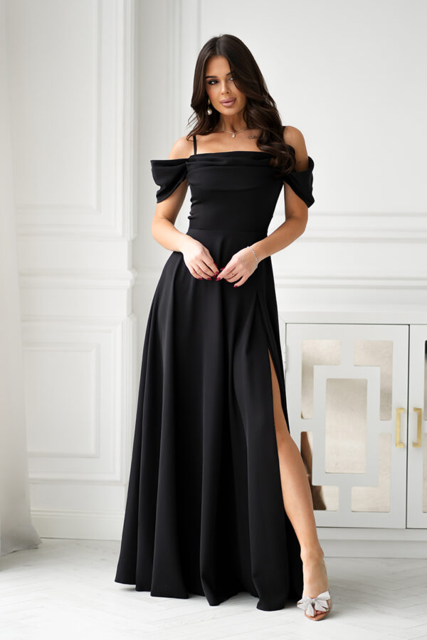 Elegáns ejtett vállú fekete ruha